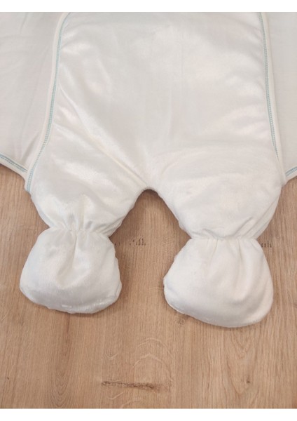 Oyuncaklı Ayaklı Kundak Ekru-Mavi