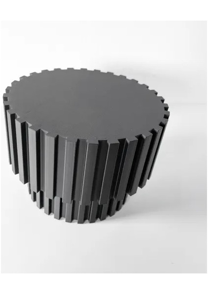 Geometrik Tasarımlı Dekoratif Stand