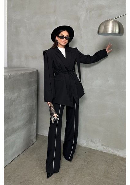 Kadın Oversize Blazer Ceket Kuşaklı Omuz Detaylı fiyatları