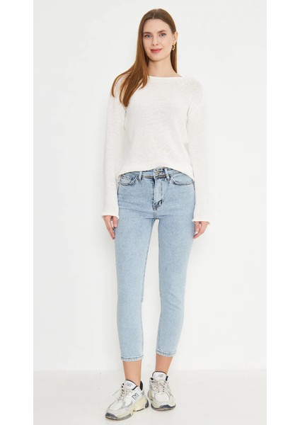 Mavi Kar Yıkama Mom Jeans Likralı Yüksek Bel Pantolon Ekstra Rahat fiyatları