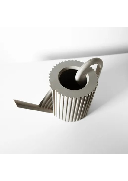 Çizgili Tasarımlı Modern Sulama Kabı