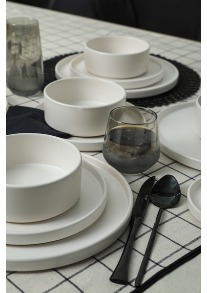 Mat Beyaz Stackable Yemek / Kahvaltı Takımı 20 Parça 4 Kişilik
