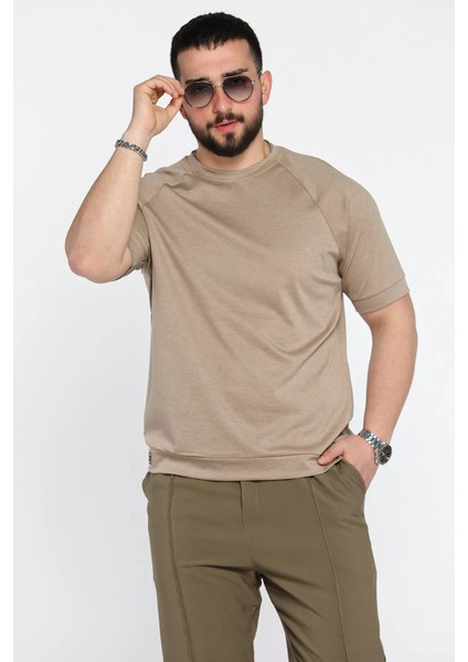 Erkek Bisiklet Yaka Kendinden Desenli Amblem Detaylı Tişört P-00015041 fiyatları