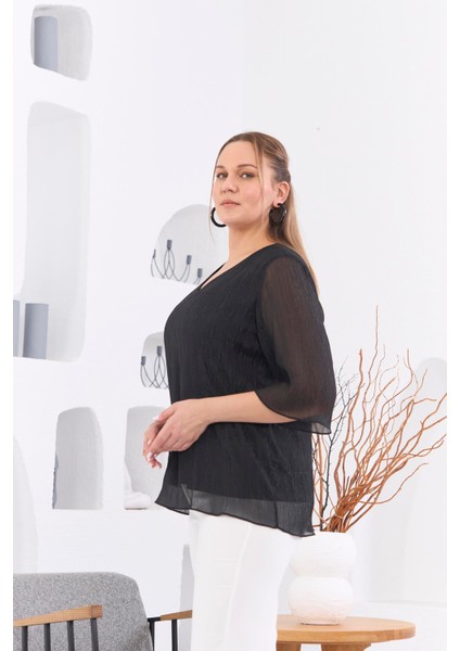 V Yaka Desenli Büyük Beden Siyah Bluz fırsatları