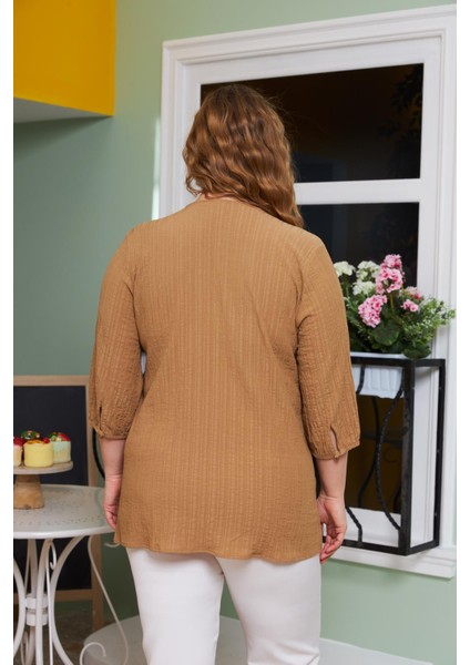 Yaka Nakış ve Taş Detaylı Büyük Beden Krinkıl Bluz Vizon fırsatları