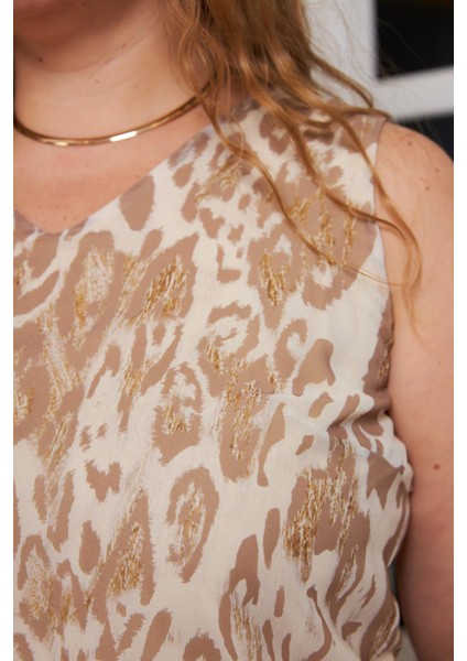 Leopar Desenli Büyük Beden Kolsuz Bluz Vizon modelleri