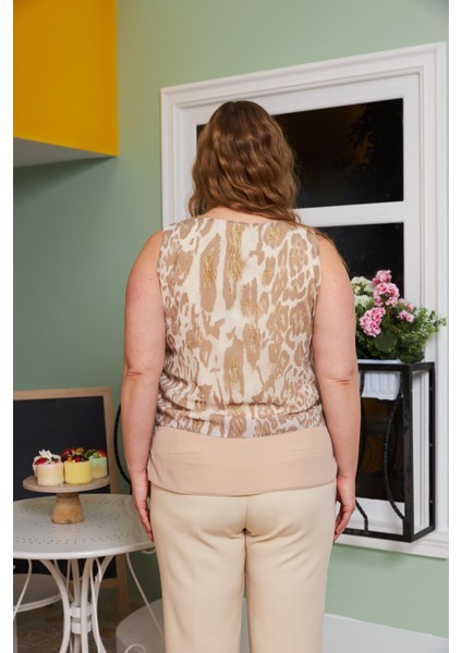 Leopar Desenli Büyük Beden Kolsuz Bluz Vizon fırsatları