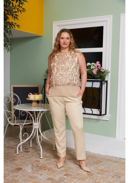 Leopar Desenli Büyük Beden Kolsuz Bluz Vizon indirimleri