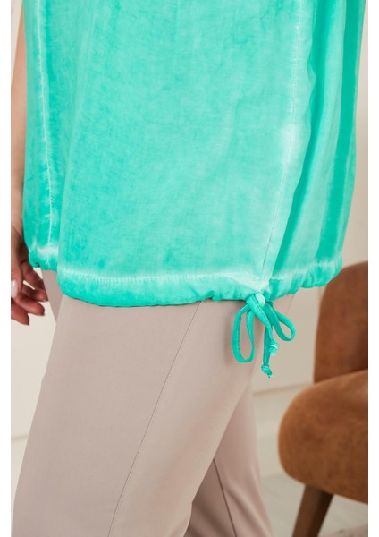 Eteği Bağlamalı Omuz Detaylı Büyük Beden Yeşil Bluz modelleri