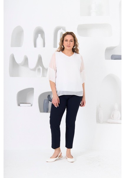 Kolları Piliseli Büyük Beden Beyaz Bluz fırsatları