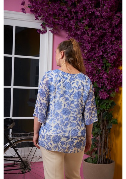 Çiçek Desenli V Yaka Büyük Beden Şifon Bluz Krem fırsatları