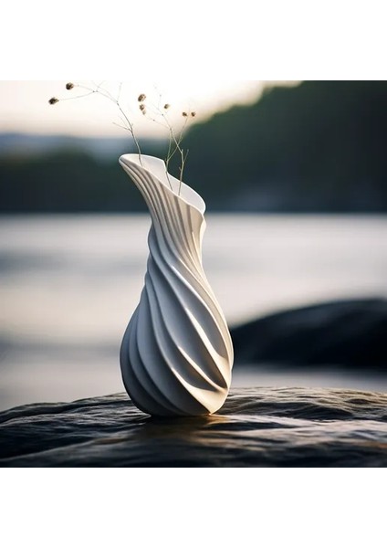 Spiral Tasarımlı Modern Vazo