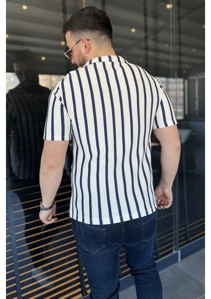 Erkek Devrik Yaka Ajurlu Çizgi Desenli Gömlek