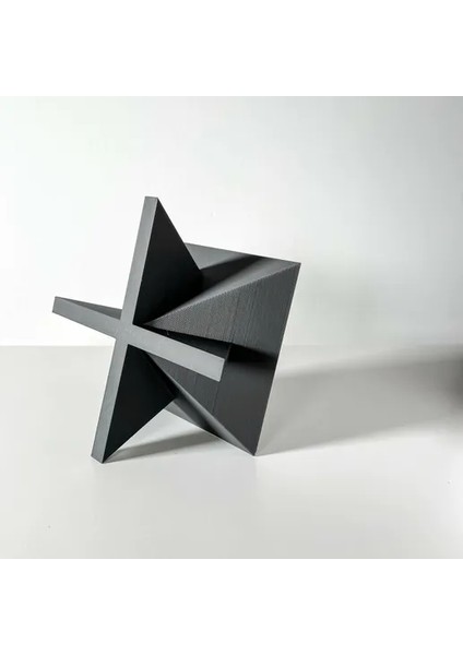 Geometrik Tasarımlı Dekoratif Stand
