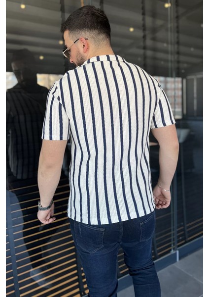 Erkek Devrik Yaka Ajurlu Çizgi Desenli Gömlek modelleri