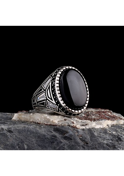 925 Ayar Gümüş Onix Taşlı Oval Model Erkek Yüzük