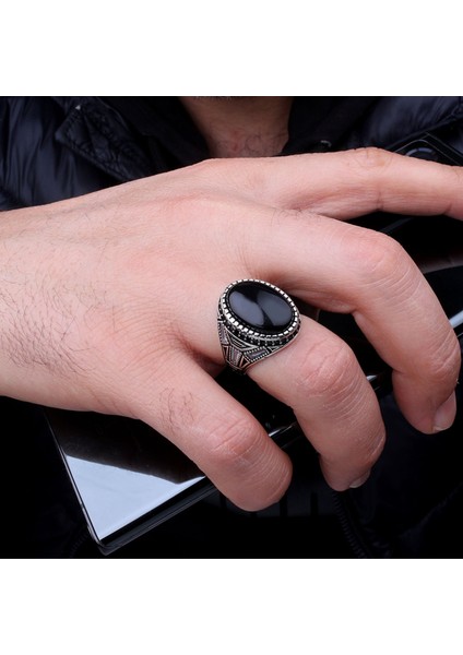 925 Ayar Gümüş Onix Taşlı Oval Model Erkek Yüzük fırsatları