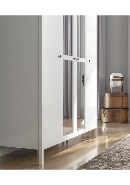 Netha Gardrop - 4 Kapılı fırsatları