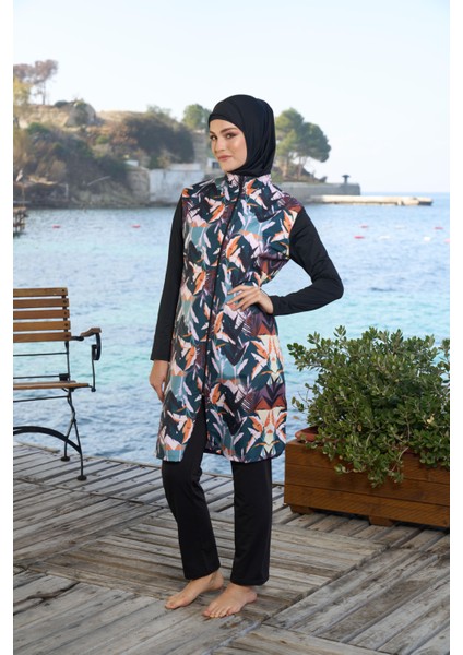kadın Tam Kapalı Fermuarlı Çizgi Desenli Tesettür Mayo Siyah fırsatları