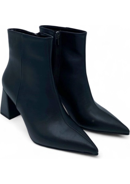 Sivri Burun Yarım Topuklu Siyah Kadın Bot - Night Noir fiyatları