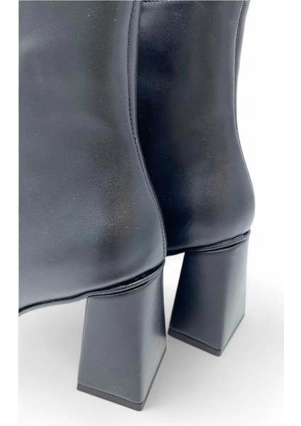 Sivri Burun Yarım Topuklu Siyah Kadın Bot - Night Noir fırsatları