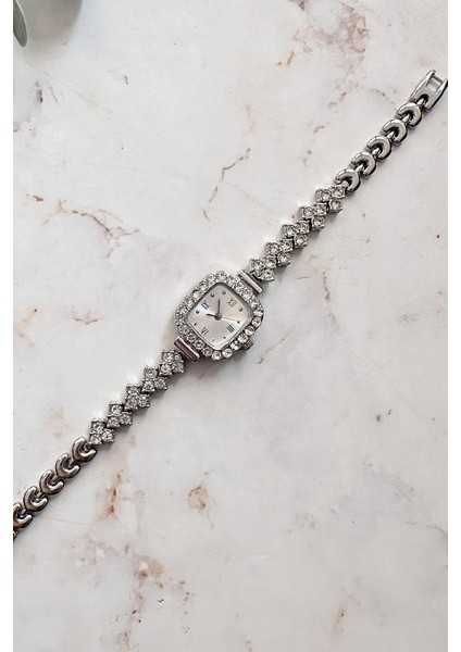 Oceanus Gümüş Taşlı Kadın Kol Saati indirimleri