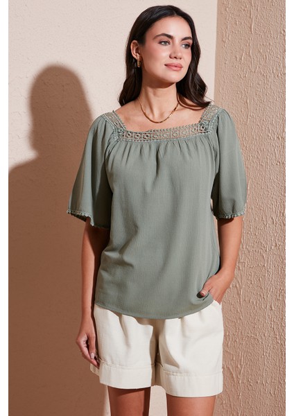 Güpürlü Regular Fit Kare Yaka Bluz Bayan Bluz 5869003