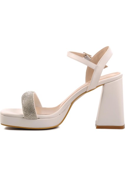 336535 Z Beyaz Kadın Platform Topuk Taşlı Sandalet fiyatları