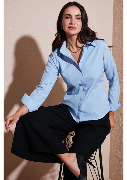 Pamuklu Slim Fit Klasik Yaka Gömlek Bayan Gömlek 6777423