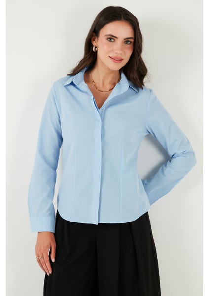 Pamuklu Slim Fit Klasik Yaka Gömlek Bayan Gömlek 6777423 fırsatları