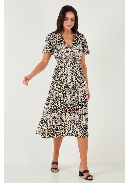 Standart Fit V Yaka Desenli Bağlama Detaylı Midi Boy Elbise Bayan Elbise 6788624 modelleri