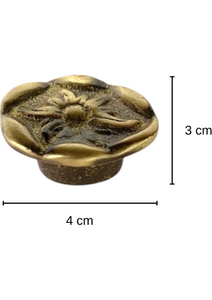 Pirinç Döküm Antik Sarı Rengi 4 cm Desenli Düğme Kulp