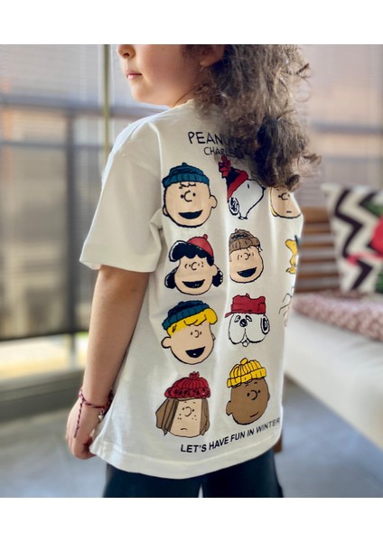 Kız Erkek Çocuk Snoopy Peanuts Baskılı %100 Pamuklu Kumaş Beli Lastikli ve Bağcıklı Şort Tshirt Ikili Takım modelleri