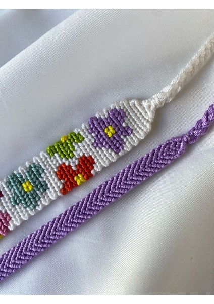 Lila Rengarenk Çiçek Desenli 2'li Örgü Bileklik Seti