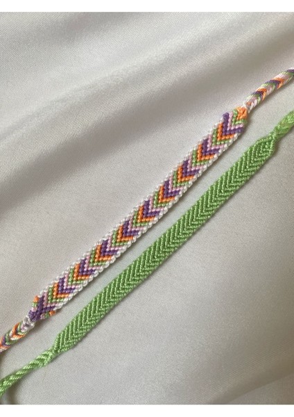 Yeşil Beyaz Çerçeveli Pastel Renkli Chevron Örgü Bileklik 2'li Set
