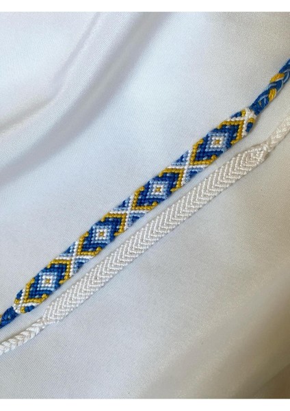Mavi Etnik Desenli Mavi ve Beyaz Örgü Bileklik 2'li Set