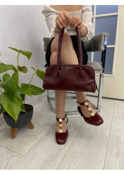 Lovbery Kadın Rugan Çift Bantlı Şık Tokalı Detaylı Açık Klasik Topuklu Ayakkabı fiyatları