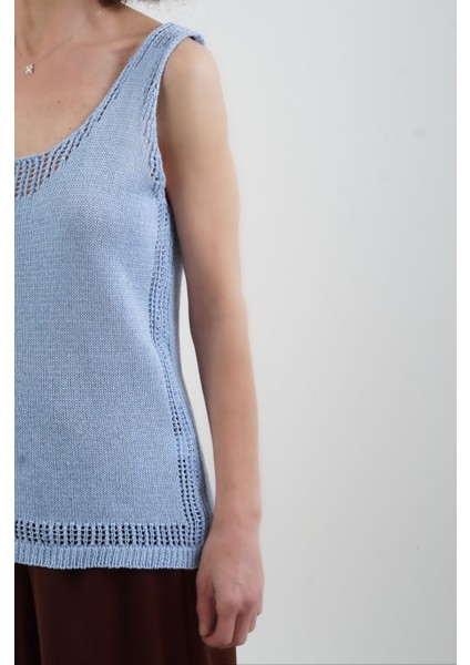 Mavi Delikli Triko Atlet fırsatları