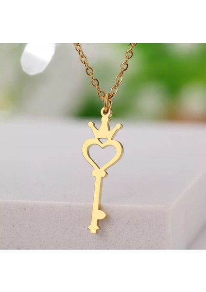 Has Altın Kaplama Taç ve Kalp Detaylı Anahtar 925K Kolye