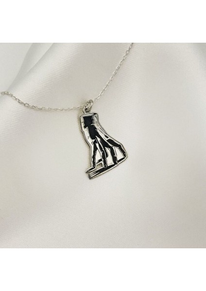 925 Ayar Gümüş Wednesday El Kolye