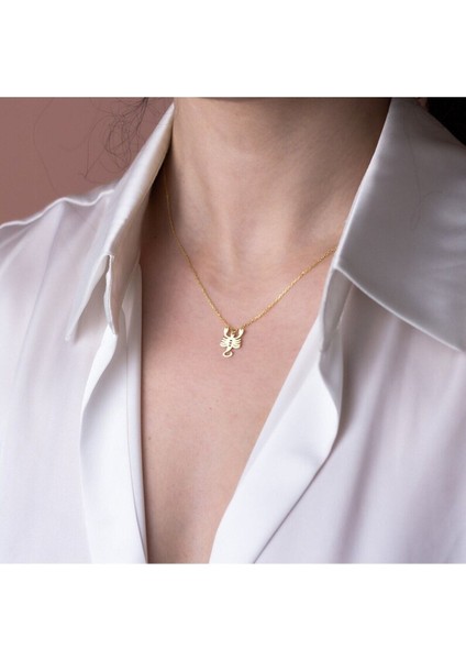 925 Ayar Gümüş Akrep Burcu Kolye