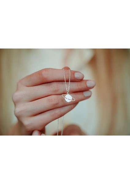 925 Ayar Gümüş Satürn Kolye fiyatları