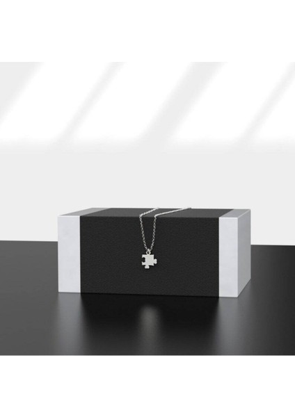 925 Ayar Gümüş Kalp Detaylı Minimal Yapboz Kolye