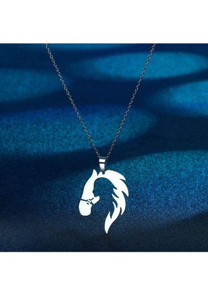 925K Kolye At ve Kadın