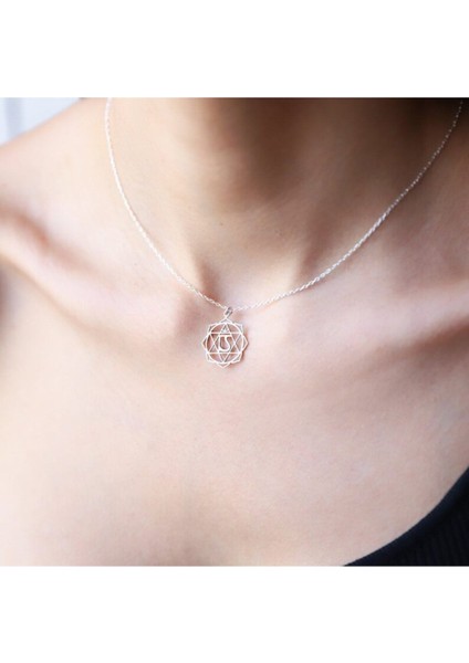 925 Ayar Gümüş Kalp Çakra Kolye fırsatları