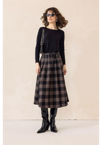 Kemer Detaylı Yırtmaçlı Kloş Ekose Etek Kahve 7057 modelleri