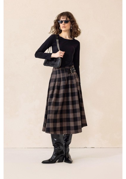 Kemer Detaylı Yırtmaçlı Kloş Ekose Etek Kahve 7057 fırsatları