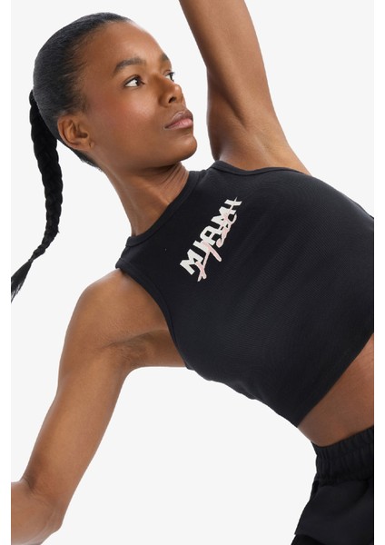 Fit NBA Miami Heat Crop Top Bisiklet Yaka Fitilli Kaşkorse Sporcu Atlet D8800AX25SP fırsatları