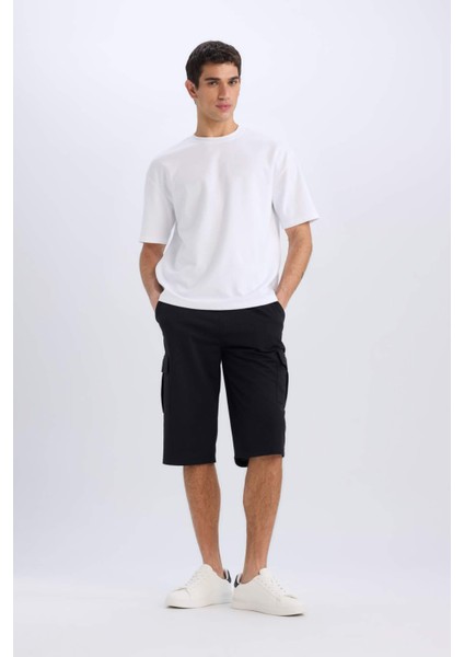 Slim Fit Dar Kesim Kargo Cepli Basic Düz Kapri Şort T4693AZ25SM