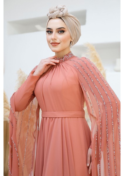 Pelerin Detaylı Koyu Somon Tesettür Abiye Elbise 47381KSMN fırsatları